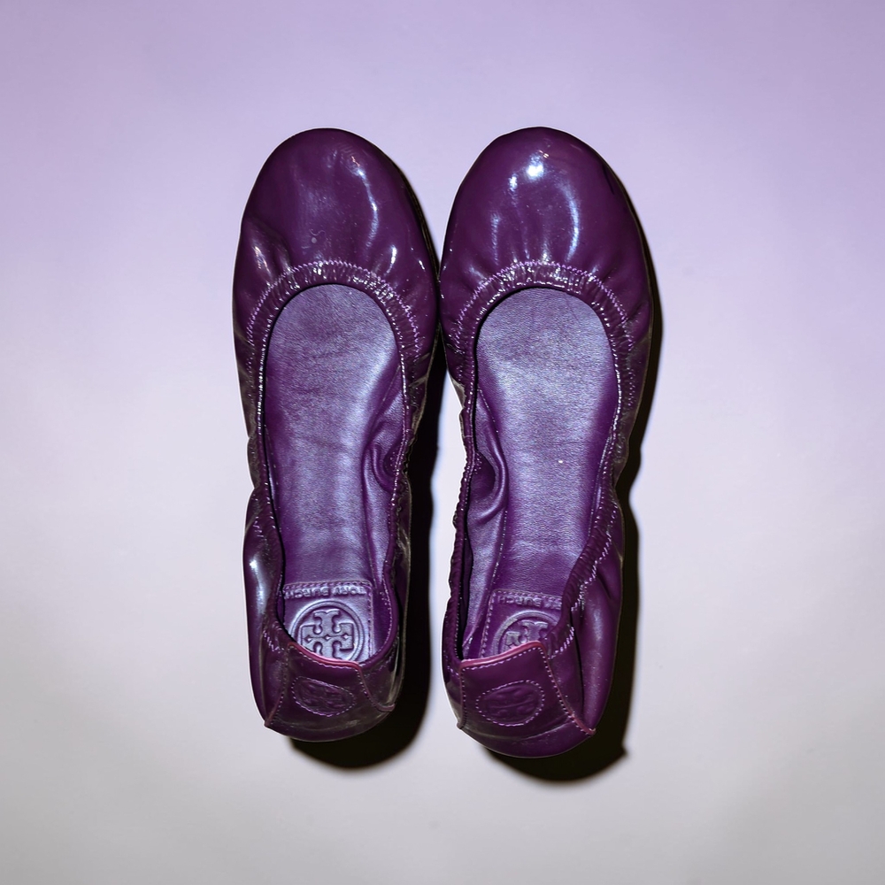 Tory Burch Glossy Purple Flats - Picture 4 of 7